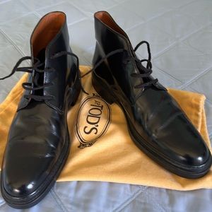 Tod’s High Shine deep brown dessert boot size 41